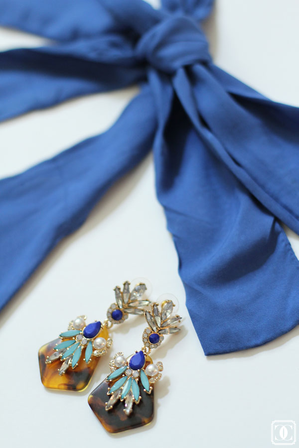 leopard earrings, blue earrings, blue maxi dress, blue accessories 