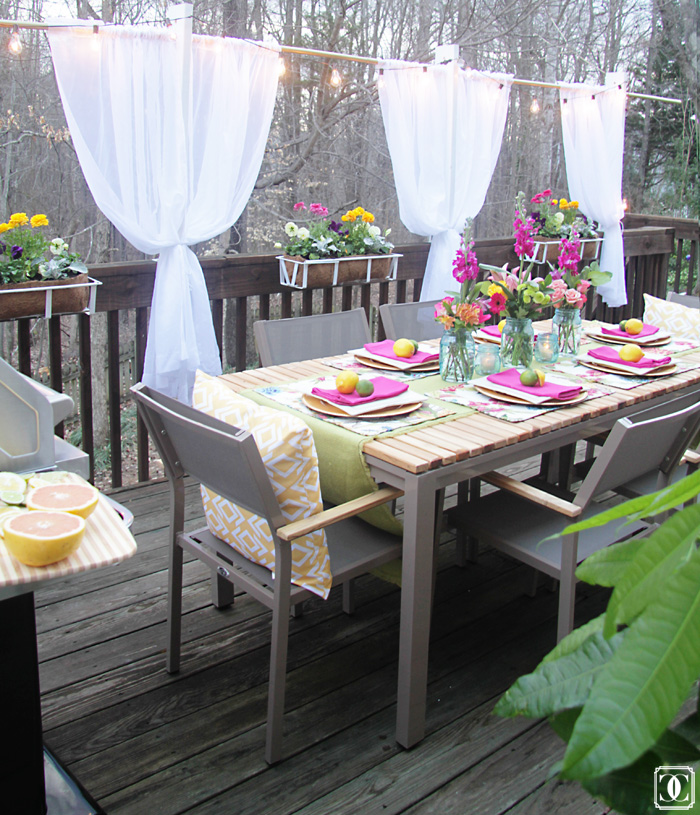summer patio, bright and bold colors, patio decor 