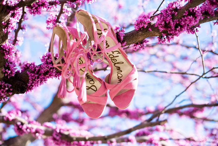 sam edelman azalea heels, tassel heel, red bud tree, fashion blogger