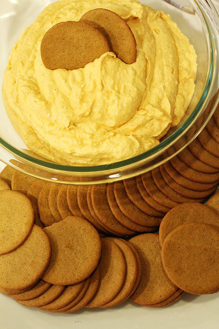 Delicious Cream Cheese Pumpkin Dip with Ginger Snaps- A MUST make Fall dessert!