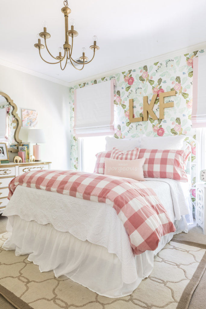 Big girl room reveal with floral wallpaper, gingham bedding and glam pink and gold accessories