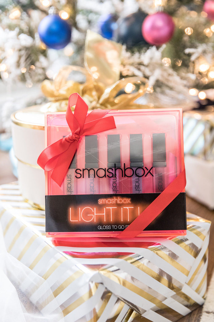Sharing my favorite stocking stuffers under $30 with Nordstrom and I'm loving this Smashbox Holiday Lipstick Gift Set