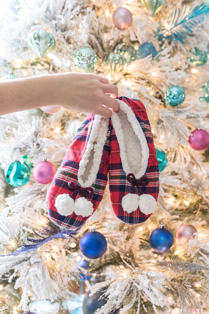 Stocking stuffer ideas under $30. Love these festive plaid slippers