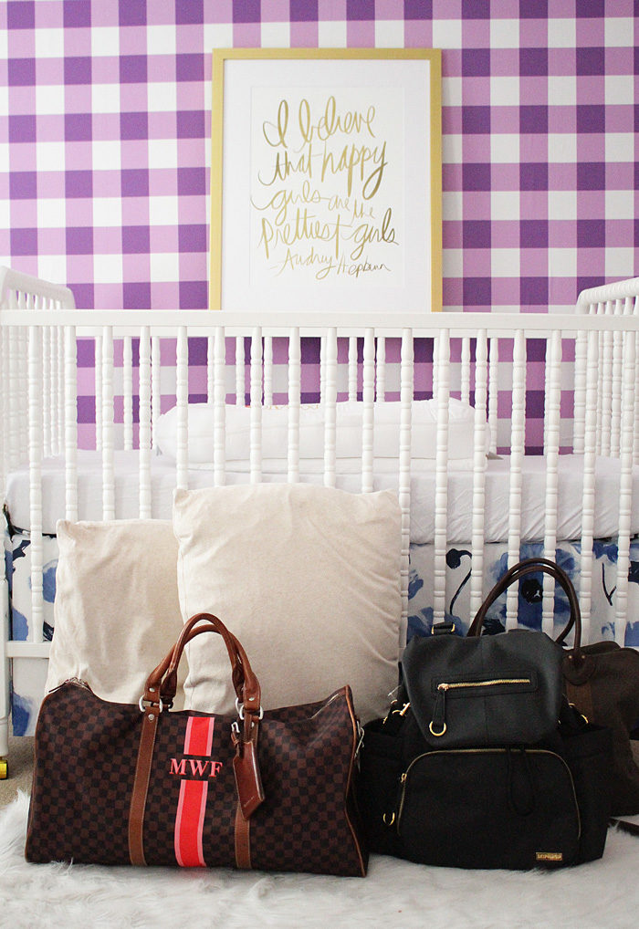 what to pack in your hospital bag for baby