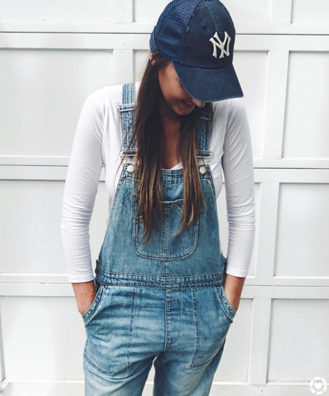 Cute casual outfit | Denim overalls and a baseball hat