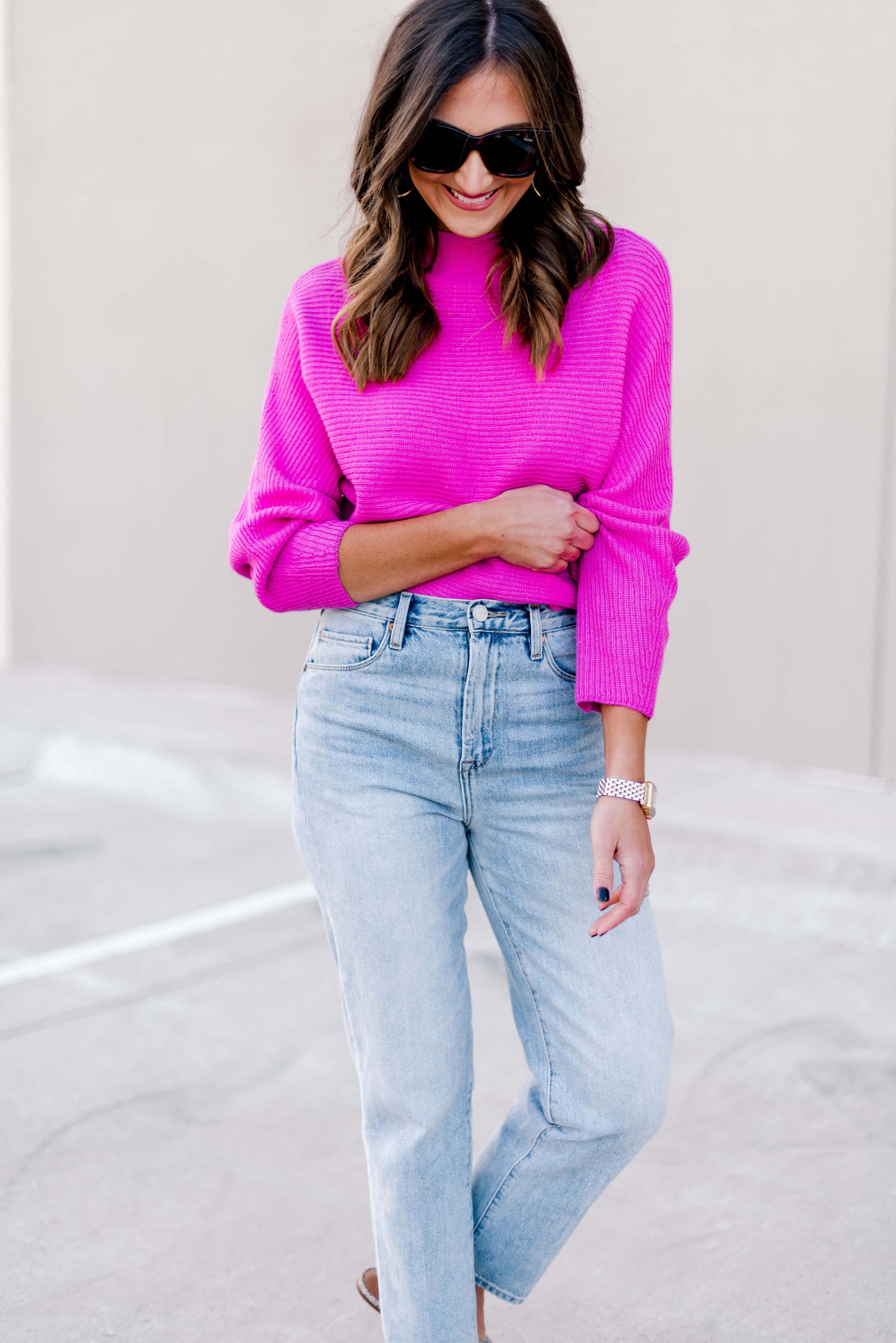 How To Style Mom Jeans – The Pink Millennial