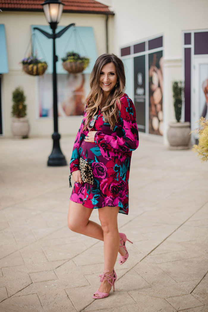 Blogger Mallory Fitzsimmons of Style Your Senses wears a darling floral shift dress that's super affordable and perfect for a Valentine's Day Date Night!