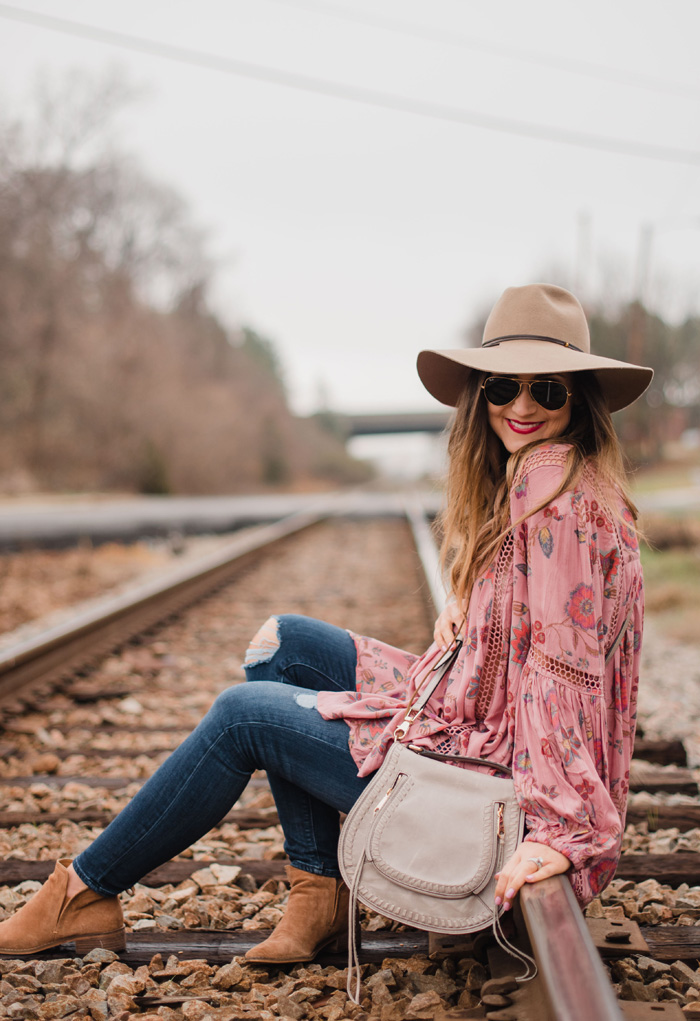 How to style a swing tunic over jeans for a cool Spring boho look