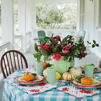 A budget friendly Thanksgiving using Pioneer Woman Ree Drummond's line for Wal-Mart