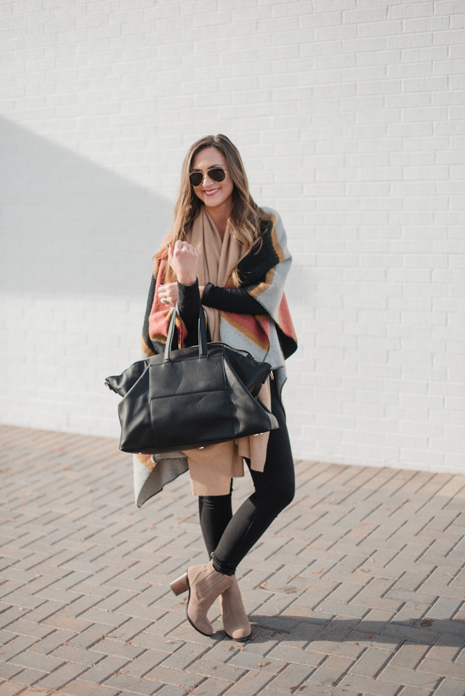 Cozy Holiday Travel Outfit Ideas + Our Holiday Travel Plans + Tips ...