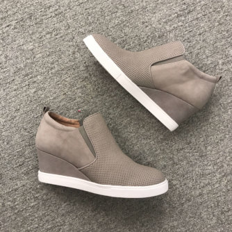 Nordstrom Anniversary Sale 2018 | Caslon Wedge Bootie - Top 10 Most Purchased Items- JULY! featured by popular Dallas fashion blogger Style Your Senses